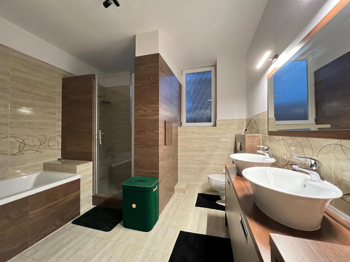 Apartment House Nova Dubnica Екстер'єр фото